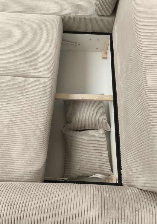 Henry_Anafi_22_pojemnik1.jpg